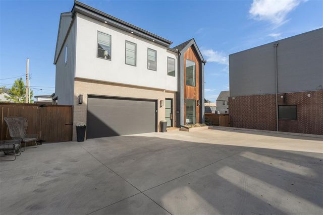 1127 NW 56th Street B, Oklahoma City, OK 73118