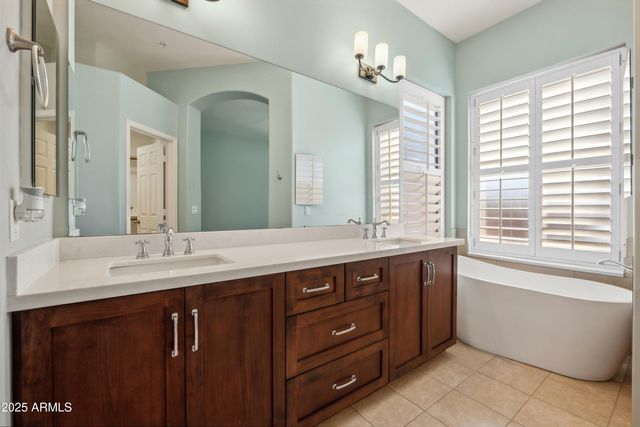 11451 E CHRISTMAS CHOLLA Drive, Scottsdale, AZ 85255