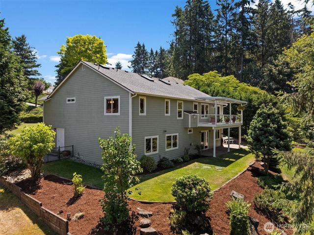 5807 60th St W, University Place, WA 98467