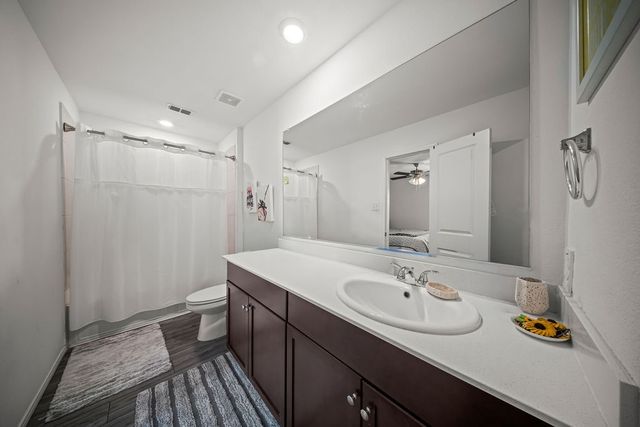 1048 Crestview Drive, Hutchins, TX 75141