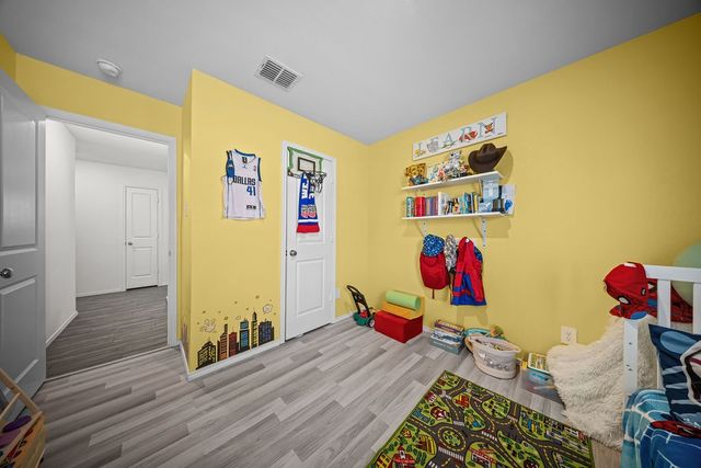 1048 Crestview Drive, Hutchins, TX 75141