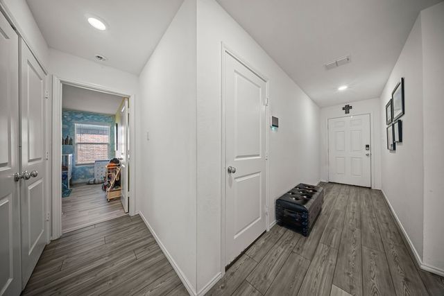 1048 Crestview Drive, Hutchins, TX 75141
