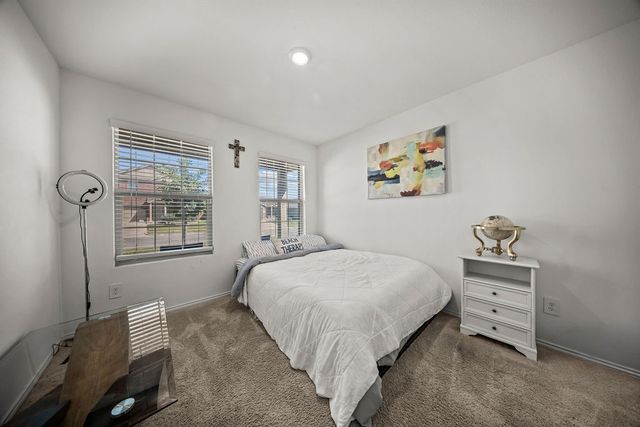 1048 Crestview Drive, Hutchins, TX 75141