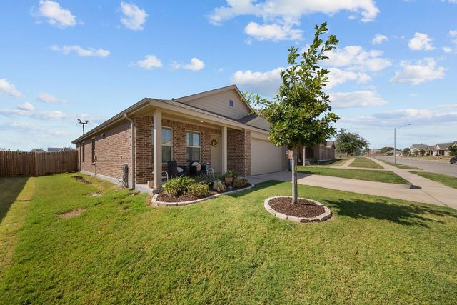 1048 Crestview Drive, Hutchins, TX 75141