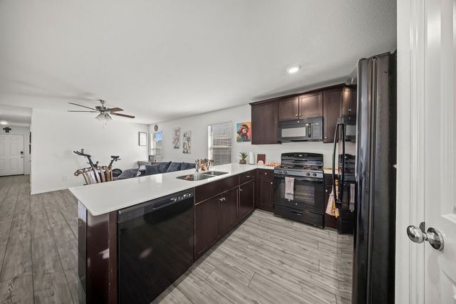 1048 Crestview Drive, Hutchins, TX 75141