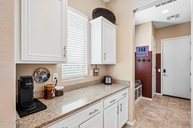 27585 W TONOPAH Drive, Buckeye, AZ 85396