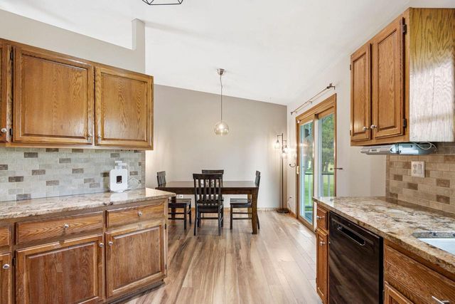 10119 Dunkelow ROAD, Franksville, WI 53126