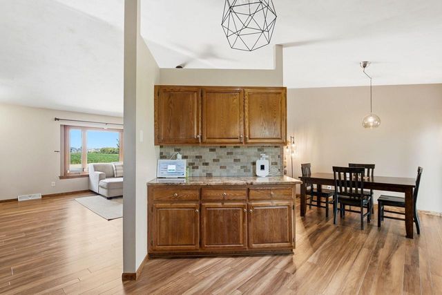 10119 Dunkelow ROAD, Franksville, WI 53126
