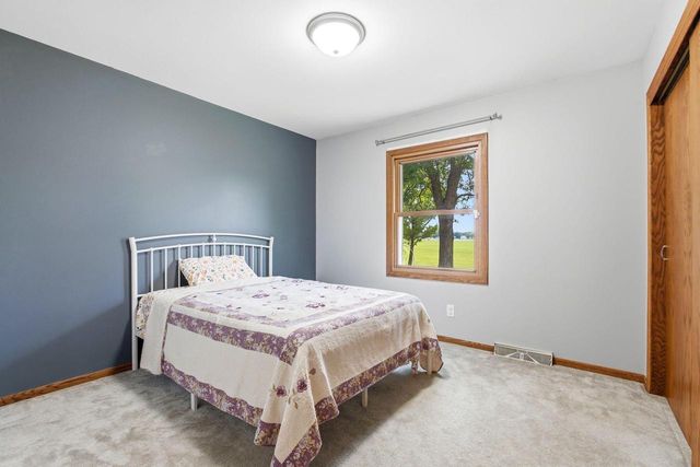 10119 Dunkelow ROAD, Franksville, WI 53126