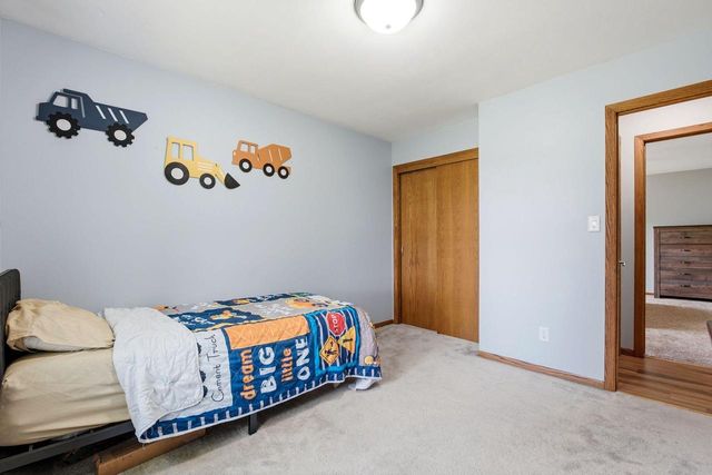 10119 Dunkelow ROAD, Franksville, WI 53126