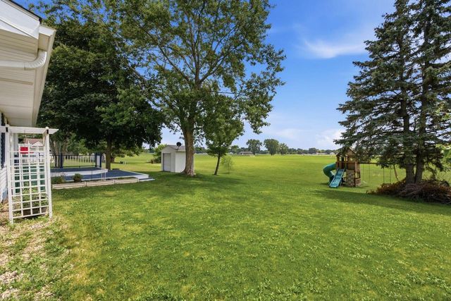 10119 Dunkelow ROAD, Franksville, WI 53126