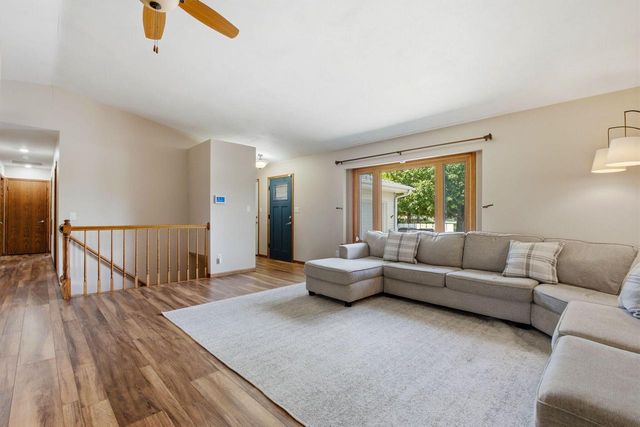 10119 Dunkelow ROAD, Franksville, WI 53126