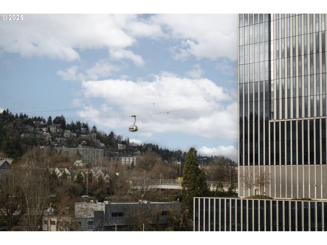 3601 S RIVER Pkwy 800, Portland, OR 97239