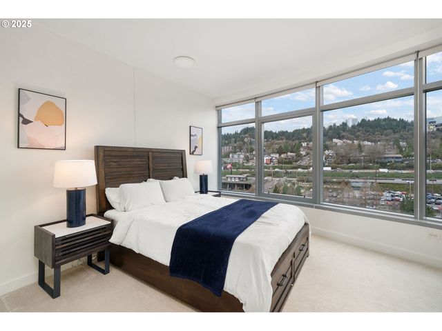 3601 S RIVER Pkwy 800, Portland, OR 97239