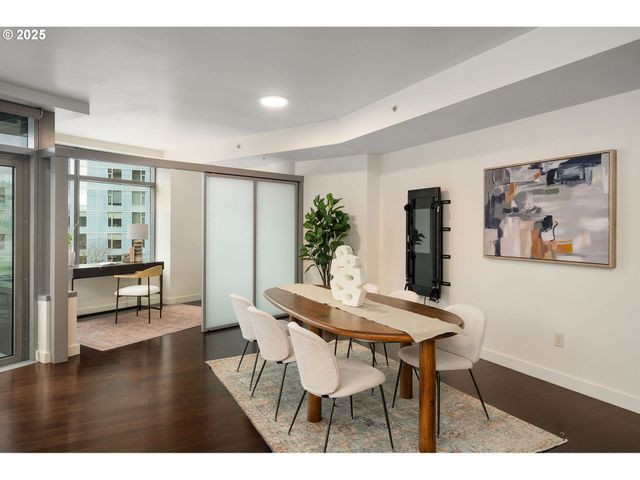 3601 S RIVER Pkwy 800, Portland, OR 97239