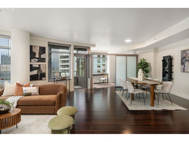 3601 S RIVER Pkwy 800, Portland, OR 97239