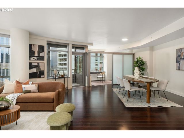 3601 S RIVER Pkwy 800, Portland, OR 97239