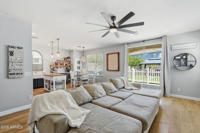 4184 E Trigger Way, Gilbert, AZ 85297