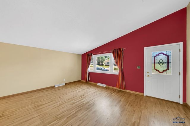 2718 W ST PATRICK, Rapid City, SD 57702