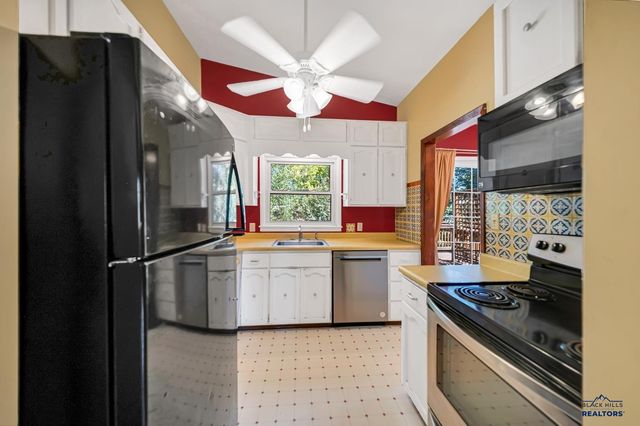2718 W ST PATRICK, Rapid City, SD 57702