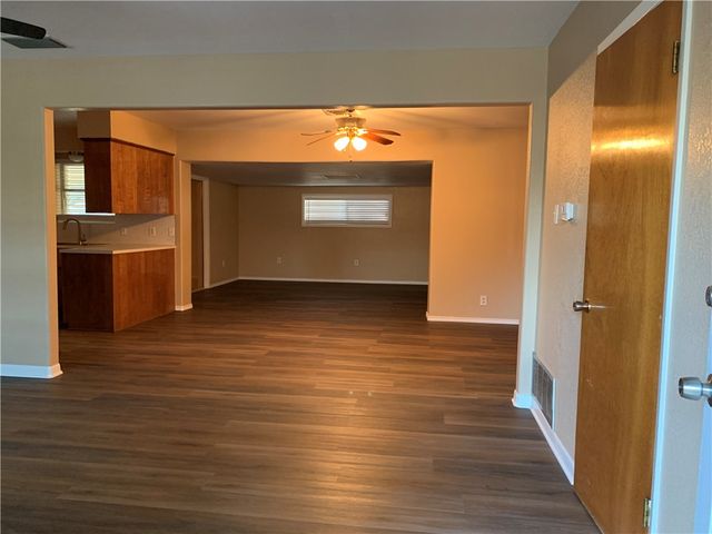 4438 Donegal Dr, Corpus Christi, TX 78413