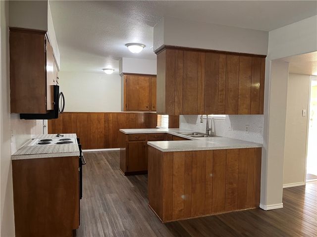 4438 Donegal Dr, Corpus Christi, TX 78413