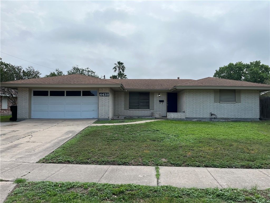 4438 Donegal Dr, Corpus Christi, TX 78413