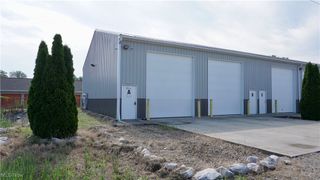 265 Pleasantview Avenue 1, Sheffield Lake, OH 44054