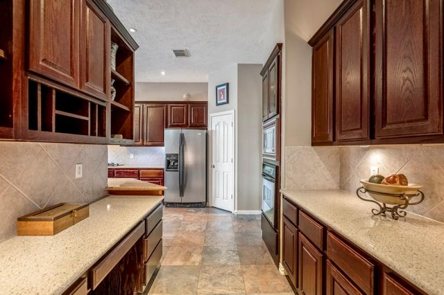 6811 Pinehearth Court, Spring, TX 77379