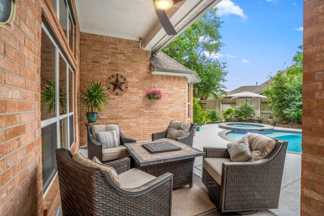 6811 Pinehearth Court, Spring, TX 77379