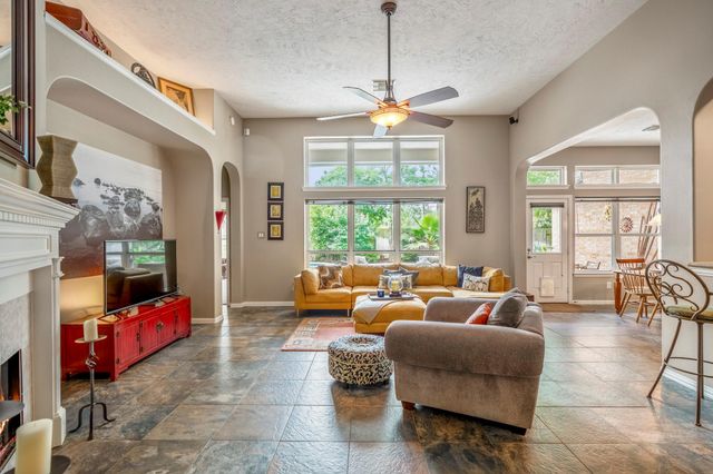 6811 Pinehearth Court, Spring, TX 77379