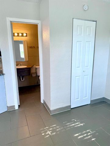 605 N Federal Highway 14, Lake Worth Beach, FL 33460