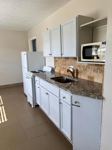 605 N Federal Highway 14, Lake Worth Beach, FL 33460