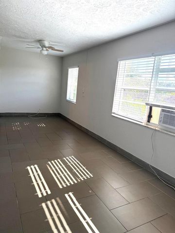 605 N Federal Highway 14, Lake Worth Beach, FL 33460