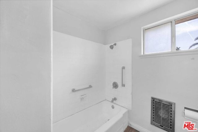 516 Evergreen Street, Inglewood, CA 90302