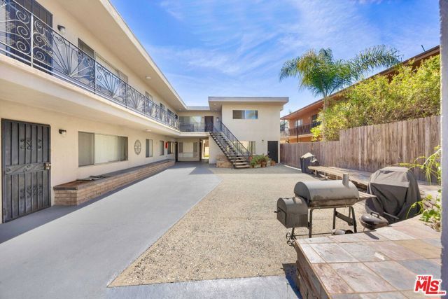 516 Evergreen Street, Inglewood, CA 90302