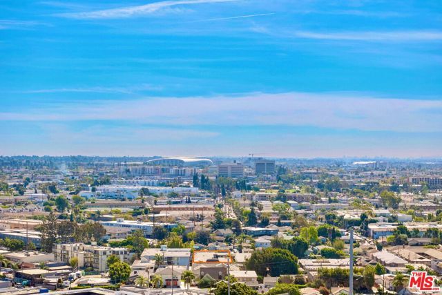 516 Evergreen Street, Inglewood, CA 90302