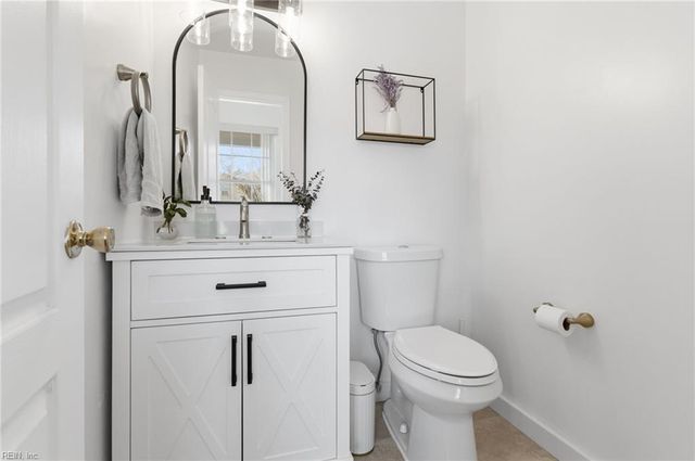 2956 Chestwood BND, Virginia Beach, VA 23453