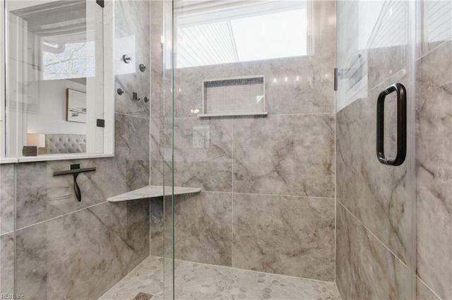 2956 Chestwood BND, Virginia Beach, VA 23453