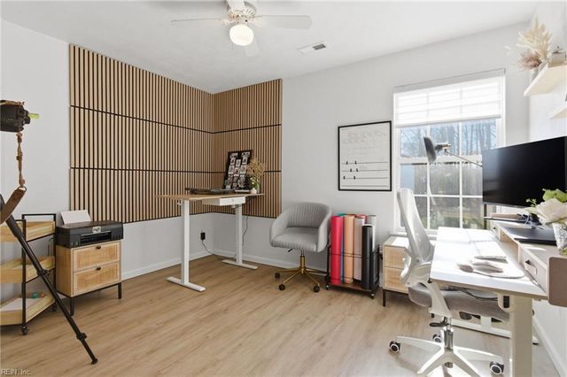 2956 Chestwood BND, Virginia Beach, VA 23453