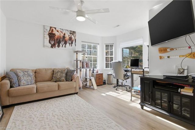 2956 Chestwood BND, Virginia Beach, VA 23453