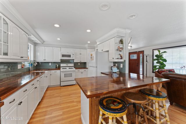 1406 Topaz Lane, Gardnerville, NV 89460