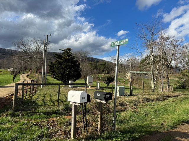 84 Luther Cain Drive, Suches, GA 30572