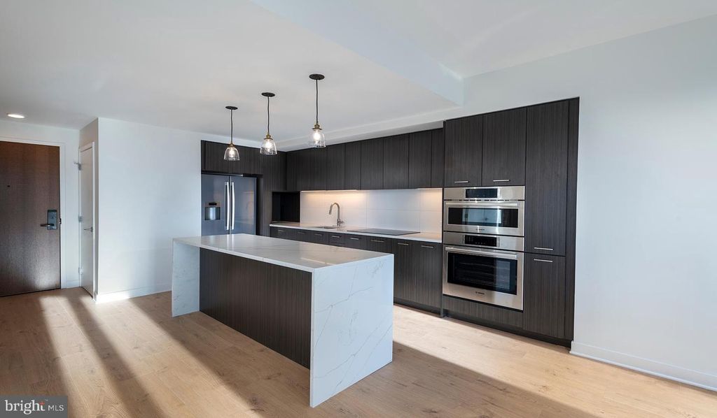 4710 ELM ST #2B-W-0807, Bethesda, MD 20814