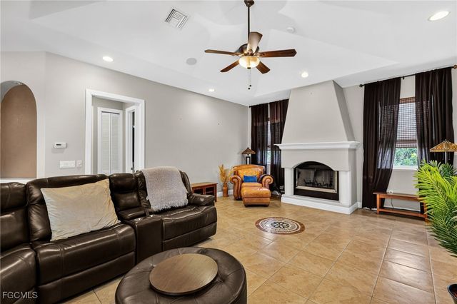 5243 SW 16th PL, Cape Coral, FL 33914