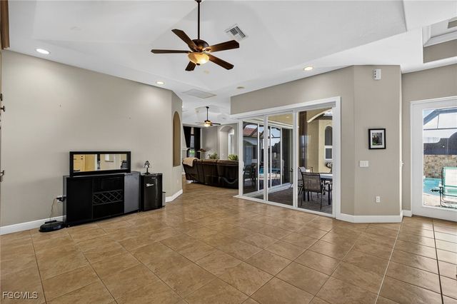 5243 SW 16th PL, Cape Coral, FL 33914