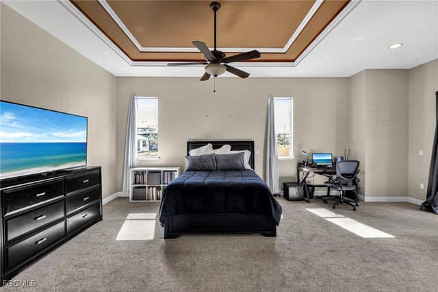 5243 SW 16th PL, Cape Coral, FL 33914