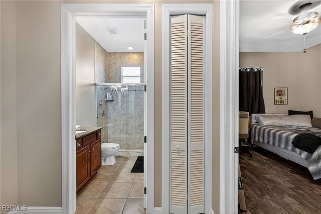 5243 SW 16th PL, Cape Coral, FL 33914