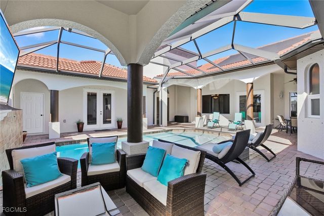 5243 SW 16th PL, Cape Coral, FL 33914