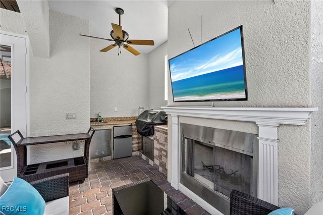 5243 SW 16th PL, Cape Coral, FL 33914